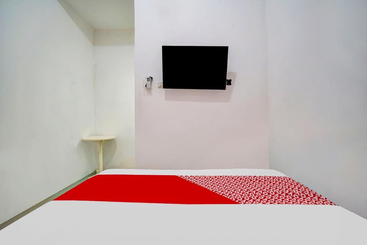 Super Oyo 91173 Guesthouse King Puntodewo Pakualaman Buitenkant foto