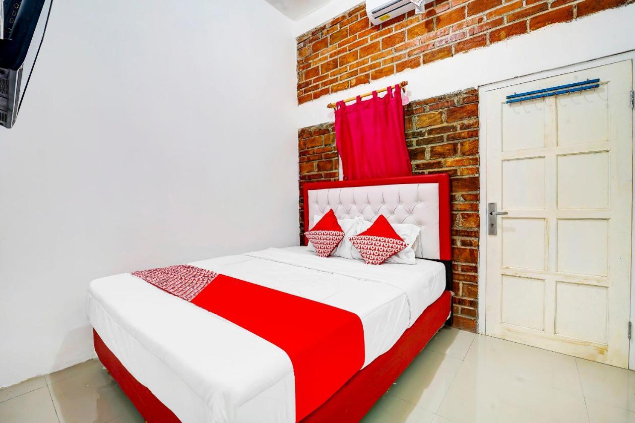 Super Oyo 91173 Guesthouse King Puntodewo Pakualaman Buitenkant foto